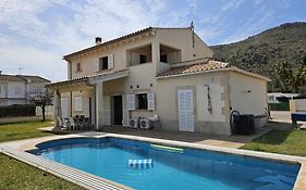 Villa Nelly